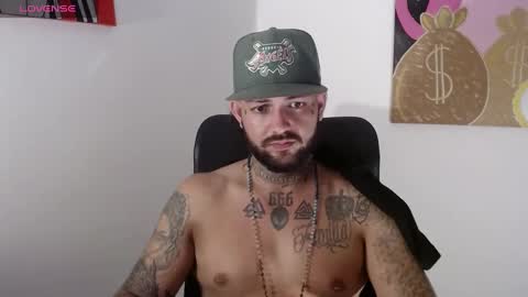 Snapshot of nicolas_torres99 chatting on 28, 1, 2025 nicolas online show from 28, 1, 2025