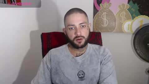 Snapshot of nicolas_torres99 chatting on 6, 3, 2025 nicolas online show from 6, 3, 2025