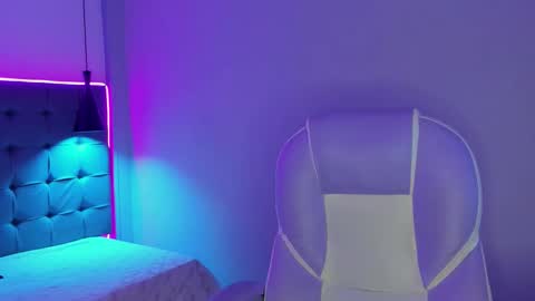 nicolasferrer18 online show from 19, 12, 2025