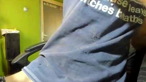 Snapshot of nicolasguy chatting on 10, 3, 2026 L. Nicolas online show from 10, 3, 2026