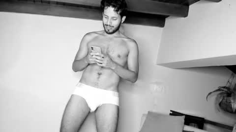 nicolasrodrii online show from 19, 2, 2025