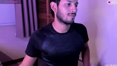 nicolasrodrii online show from 26, 10, 2025