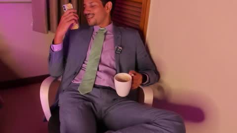 nicolasrodrii online show from 10, 2, 2026