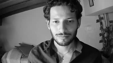 nicolasrodrii online show from 17, 6, 2026