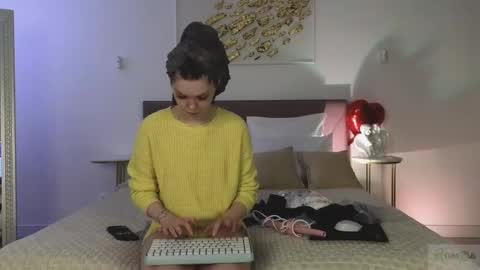 Nicole online show from 1, 3, 2026