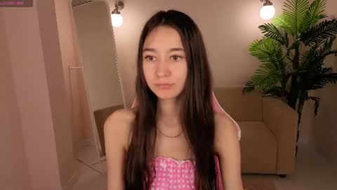 Nicole online show from 15, 6, 2026