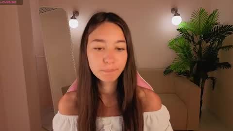 Nicole online show from 25, 6, 2026