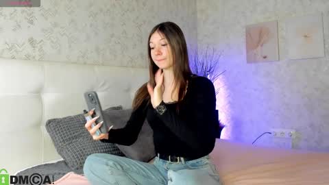 GMT7TueWedThSu 0300am-0900am. Sa 1000am-0400pm online show from 30, 9, 2025