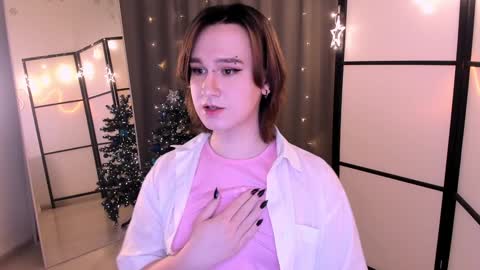 Nicole online show from 12, 1, 2025