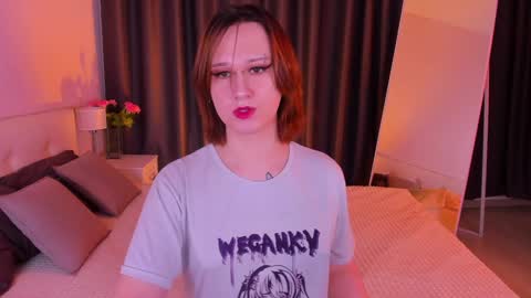 Nicole online show from 1, 2, 2025