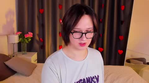 Nicole online show from 11, 2, 2025