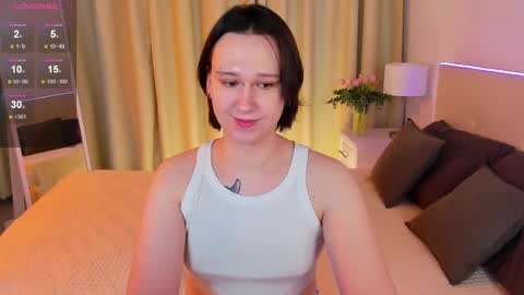 Nicole online show from 19, 2, 2025