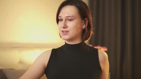 Nicole online show from 3, 3, 2025