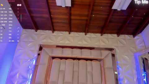 Nicole  online show from 9, 11, 2025