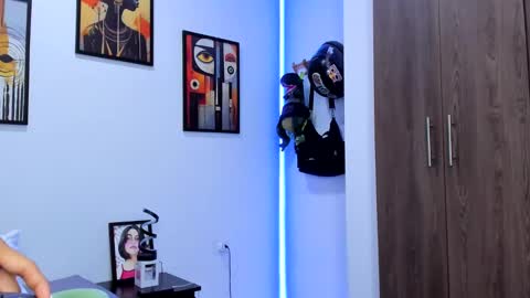 Snapshot of nicole_duran3095 chatting on 18, 1, 2025 Nick online show from 18, 1, 2025