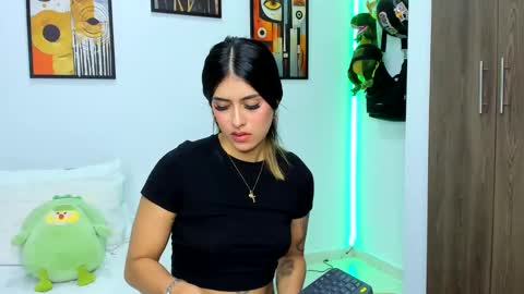 Snapshot of nicole_duran3095 chatting on 21, 1, 2025 Nick online show from 21, 1, 2025