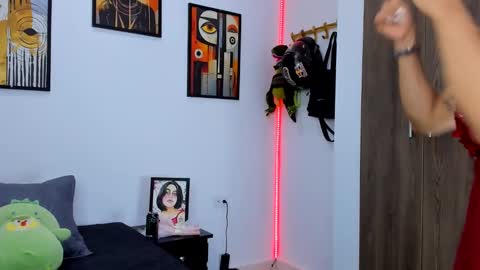 Snapshot of nicole_duran3095 chatting on 5, 3, 2025 Nick online show from 5, 3, 2025