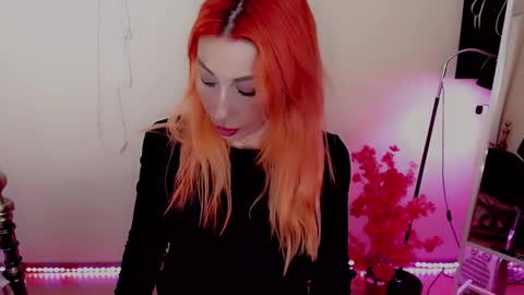 Snapshot of nicole_g0ld_ chatting on 6, 12, 2024 Nicole online show from 6, 12, 2024