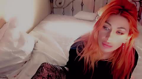 Snapshot of nicole_g0ld_ chatting on 6, 12, 2024 Nicole online show from 6, 12, 2024