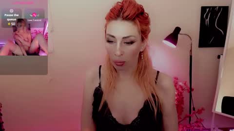 Snapshot of nicole_g0ld_ chatting on 14, 12, 2024 Nicole online show from 14, 12, 2024