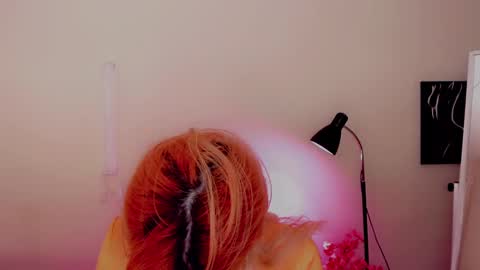 Snapshot of nicole_g0ld_ chatting on 28, 12, 2024 Nicole online show from 28, 12, 2024