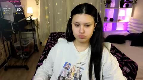 My name is Nicole. I m completely new here online show from 7, 11, 2025