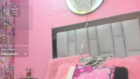 Snapshot of nicole_rosales chatting on 25, 9, 2025 nicole_rosales online show from 25, 9, 2025