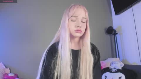 Snapshot of nicole_yo chatting on 19, 3, 2026 Mary online show from 19, 3, 2026