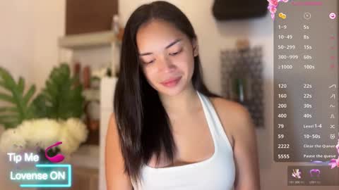 Snapshot of nicolecellini chatting on 15, 12, 2025 NICOLE online show from 15, 12, 2025