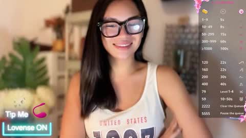 Snapshot of nicolecellini chatting on 21, 12, 2025 NICOLE online show from 21, 12, 2025