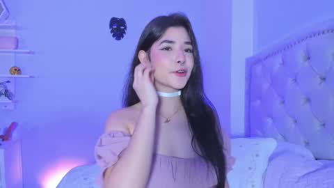 N I C O L E online show from 4, 3, 2025