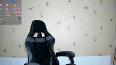 Snapshot of nicoledaviss_ chatting on 27, 6, 2026 NicoleDavis online show from 27, 6, 2026