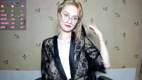 Snapshot of nicoledaviss_ chatting on 30, 6, 2026 NicoleDavis online show from 30, 6, 2026