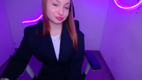 Snapshot of nicoledior_ chatting on 17, 9, 2025 Nicole online show from 17, 9, 2025