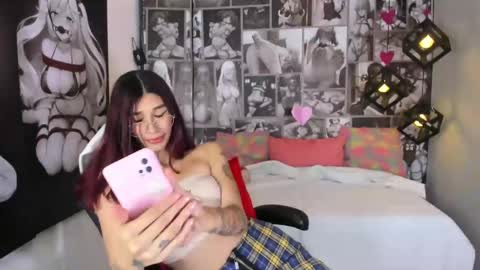 N i c o l e  online show from 16, 2, 2025