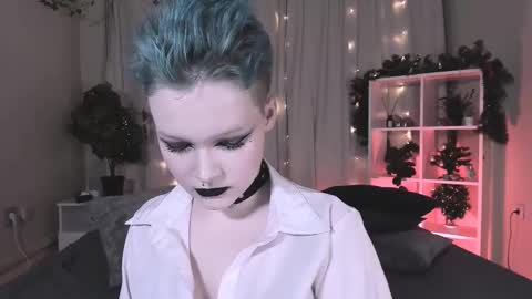 Nicole online show from 20, 12, 2024