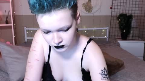 Nicole online show from 31, 12, 2024