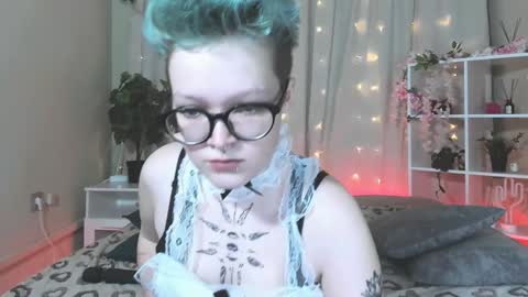 Nicole online show from 14, 1, 2025