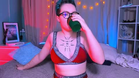 Nicole online show from 19, 1, 2025