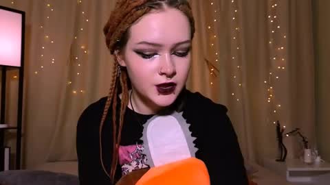 Nicole online show from 11, 3, 2025