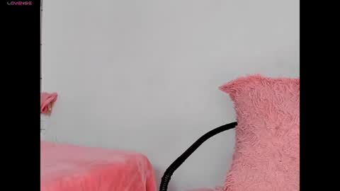 Snapshot of nicolefluffypussy chatting on 15, 7, 2026 Nicole jaymes online show from 15, 7, 2026