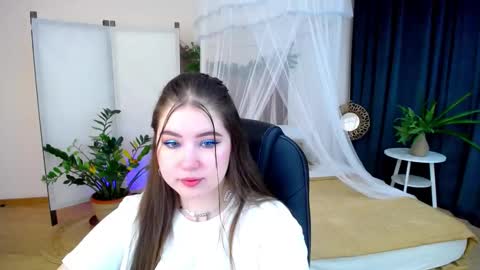 nicolefoxery online show from 7, 12, 2024