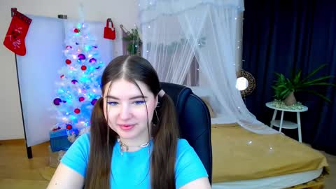 nicolefoxery online show from 8, 12, 2024