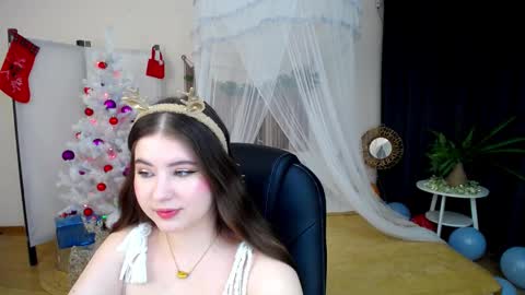 nicolefoxery online show from 23, 12, 2024