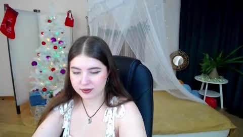 nicolefoxery online show from 15, 1, 2025