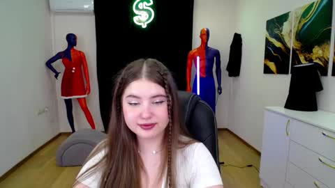 nicolefoxery online show from 18, 1, 2025
