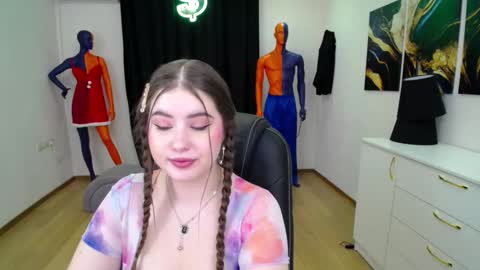 nicolefoxery online show from 27, 1, 2025