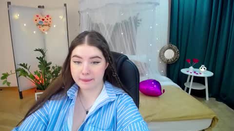 nicolefoxery online show from 13, 2, 2025