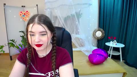 nicolefoxery online show from 19, 2, 2025