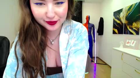 nicolefoxery online show from 5, 3, 2025